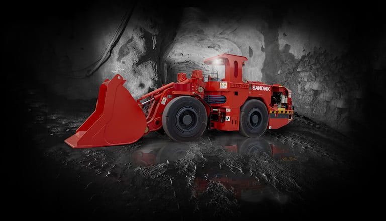 Toro™ LH202 underground loader in mine