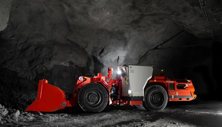 Toro™ LH307 underground loader in mine