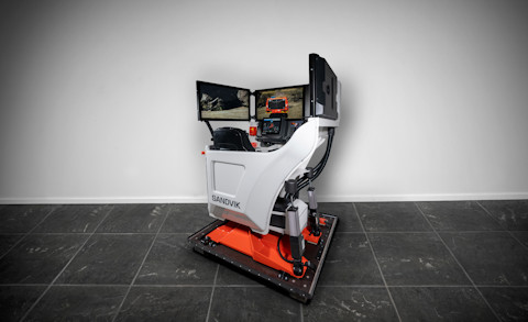 Digital trainer LH5151i cabin