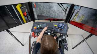 Digital trainer - TH truck simulator