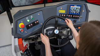 Digital trainer - TH truck simulator