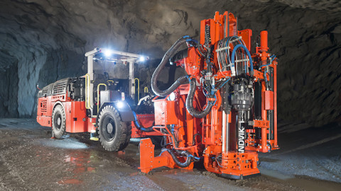 DU412i Articulated in-the-hole production drill rigs