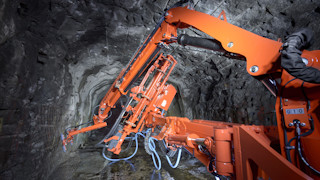 DS411 Rock support drill rig mechanized bolting