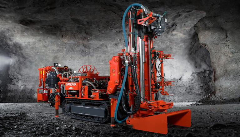 DU311-TVK Tracked in-the-hole production drill rig
